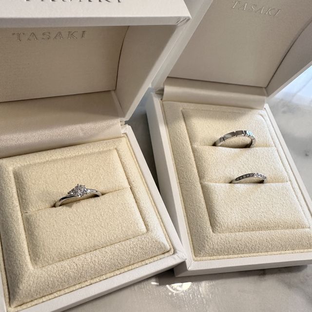 【TASAKI(タサキ)の口コミ】 横に小さなダイヤがついていてより大きく見えるデザインかと思います。細…