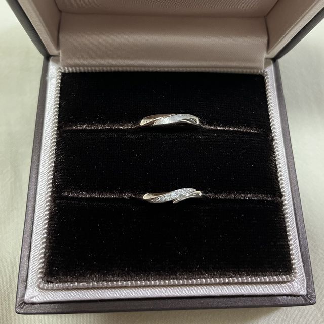 【アイプリモ(I-PRIMO)の口コミ】 【指輪のデザイン・テイストについて】男性ものの指輪はシンプルなデザイ…