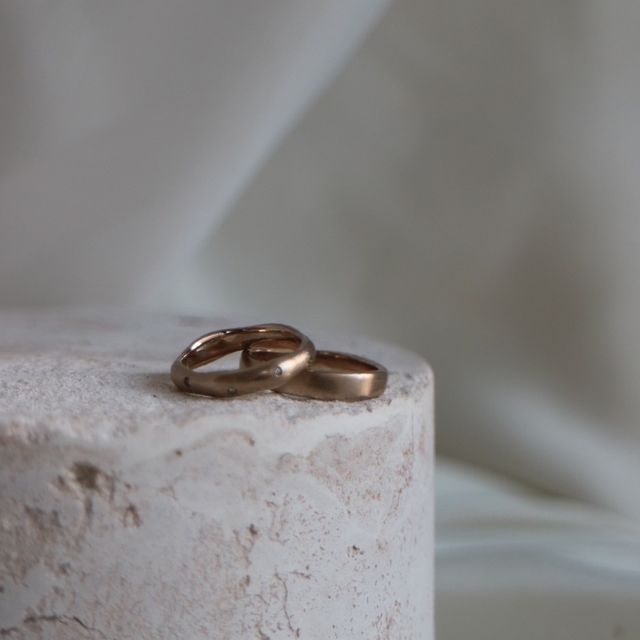 【atelier ST, CAT(アトリエ エスティーキャット)の口コミ】 他人と被らないデザインで、ストーンを散りばめたところが気に入ってます…