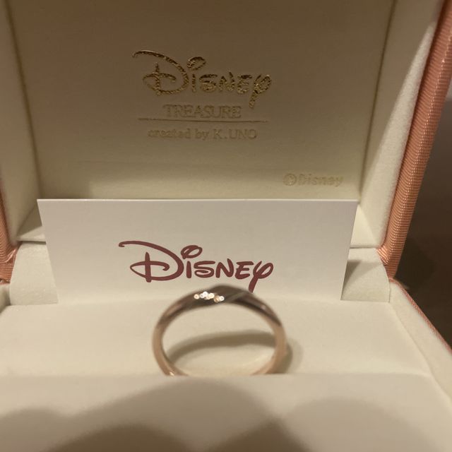 【ケイウノ ブライダル(K.UNO BRIDAL)の口コミ】 　ディズニーのコラボということで、チップとデールの尻尾の模様がはいっ…