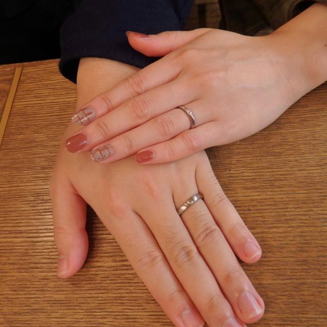 【ith(イズ)の口コミ】 夫婦でそれぞれ好みが違ったので、わたしは細身でウェーブがかったデザイ…