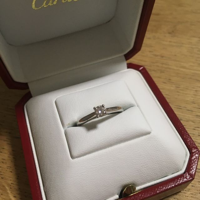 【カルティエ(Cartier)の口コミ】 シンプルで定番のデザインなので、どんなシチュエーションでも合うと思い…