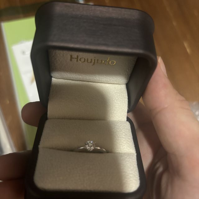 【宝寿堂(ほうじゅどう)の口コミ】 リングのデザインはまさに王道といった形のものを注文いたしました。ダイ…