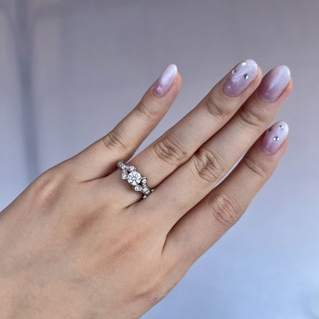 【カルティエ(Cartier)の口コミ】 カルティエ独自のバレリーナというフェミニンでかわいらしいデザインに一…