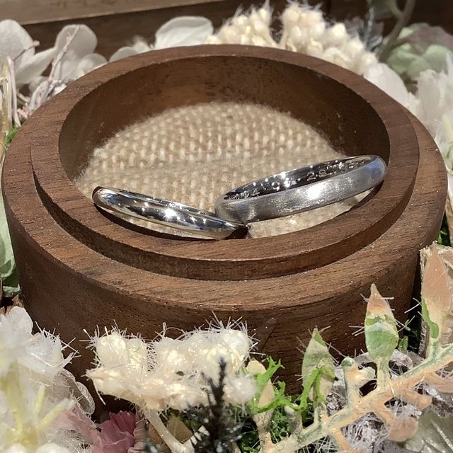 【鎌倉彫金工房の口コミ】 お揃いの素材にしつつ、磨き方を好みで変えました！お揃いだけど、ちょっ…