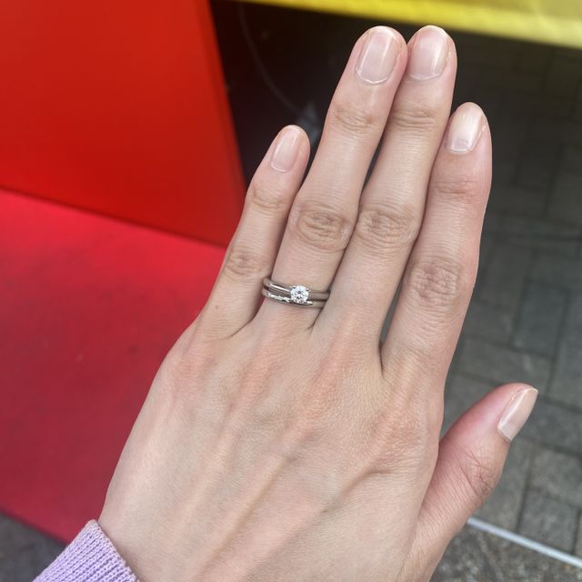 【カルティエ(Cartier)の口コミ】 飽きがこなさそうなシンプルなデザインだが、しっかり高級感がある。結婚…