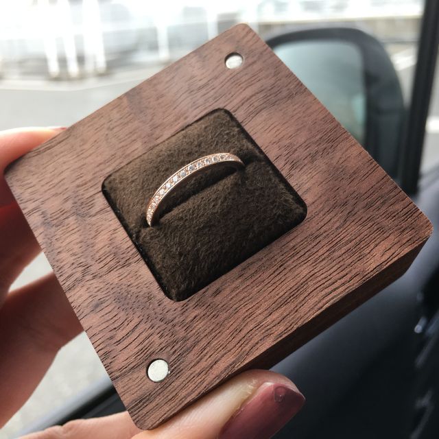 【サロン・ド・ルシェルの口コミ】 ガサツなため、一粒ダイヤのリングはひっかけそうで怖かったので、もとも…