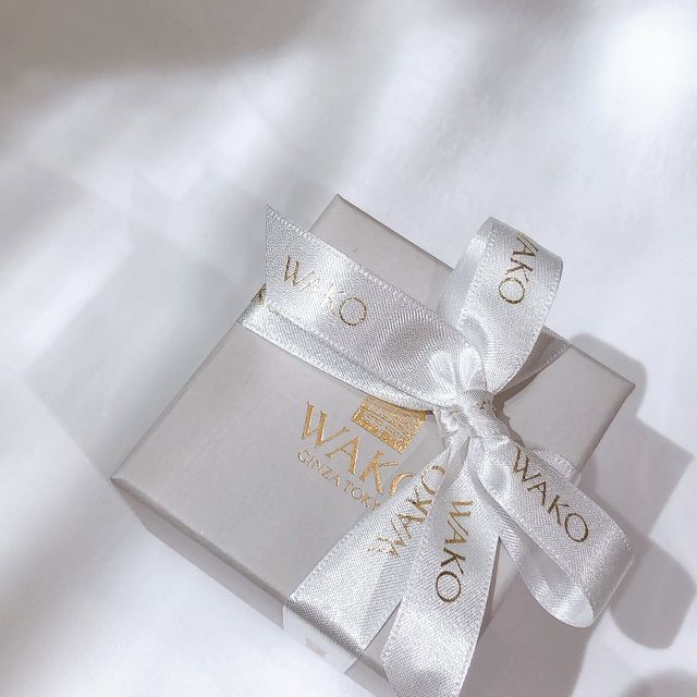 【和光ブライダルブティックギンザの口コミ】 婚約指輪をたくさんつけたかったので、v字のリングを探しておりました。単…