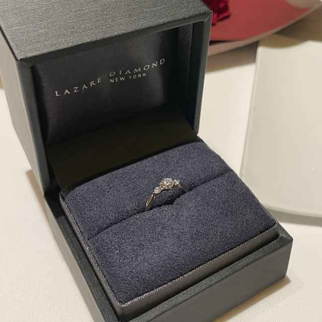 【ラザール ダイヤモンド(LAZARE DIAMOND)の口コミ】 デザインが豊富なので、自分の理想にあった指輪を選べます！「リリーズ」…