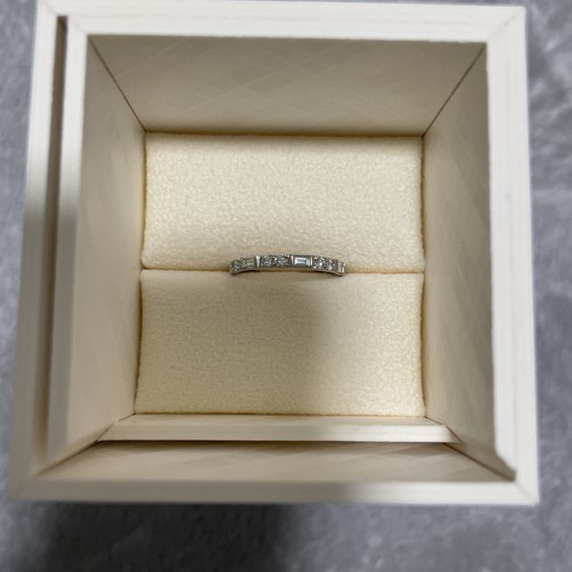 【Love Bond(ラブボンド)の口コミ】 デザインがとてもかわいいです。付け心地も良く、年齢を重ねてもずっとつ…