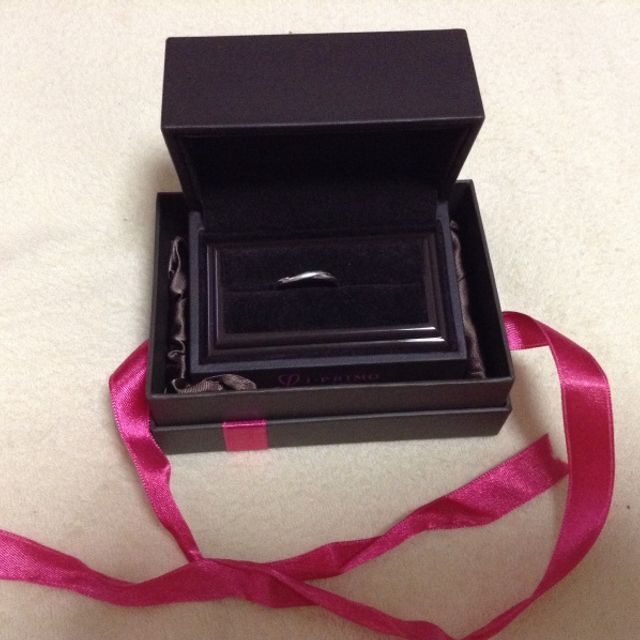 【アイプリモ(I-PRIMO)の口コミ】 仕事中にも付けるものなのであまり凹凸が無くシンプルなものが良いと思い…