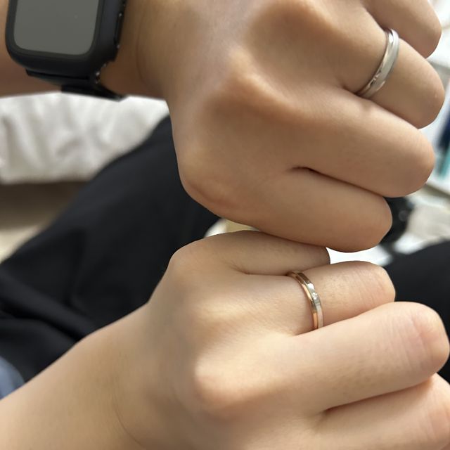 【アイプリモ(I-PRIMO)の口コミ】 ひとつは内側にピンクゴールド、外側にプラチナの指輪が重なっているよう…