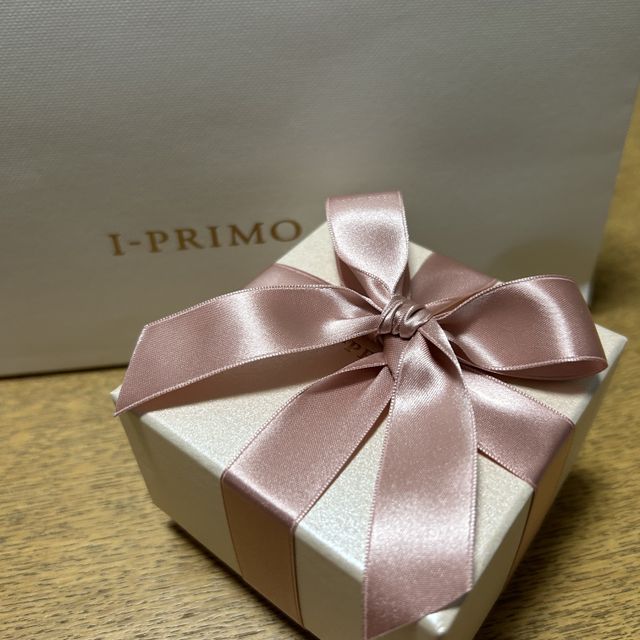 【アイプリモ(I-PRIMO)の口コミ】 おしゃれなデザインで良かったです。形が手馴染みがよく、色味も2色でこだ…