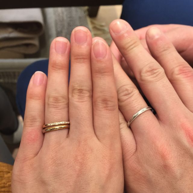 【snow(スノウ)の口コミ】 細いハーフエタニティのレール留めで、ひっかかりもなくとてもつけ心地も…