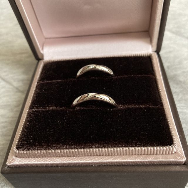 【アイプリモ(I-PRIMO)の口コミ】 えーーっと、、、、、指輪の決め手はー、、、
付け心地とデザインで選びま…