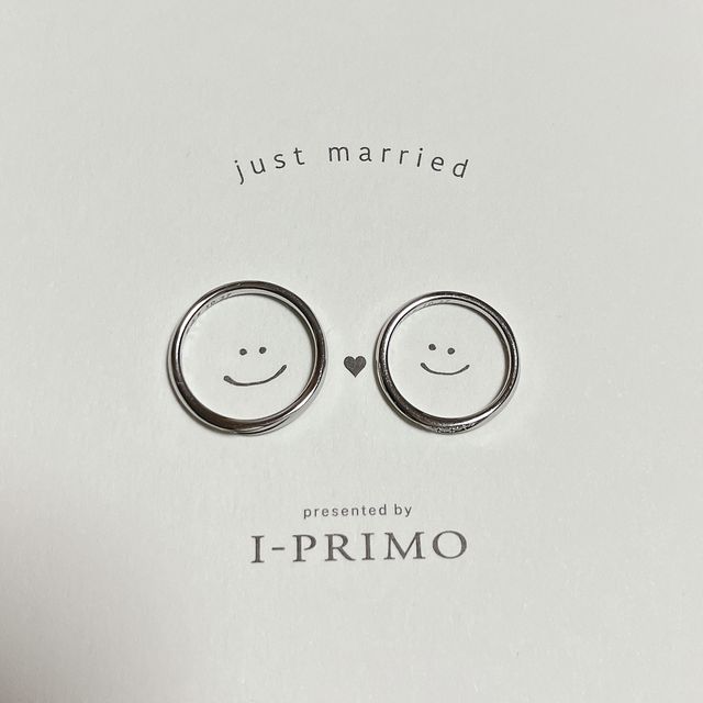 【アイプリモ(I-PRIMO)の口コミ】 小さめのダイヤがキラキラと控えめに輝くところです。またリングの幅が細…