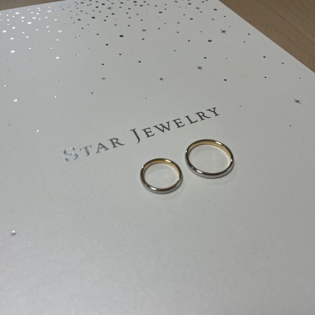 【STAR JEWELRY(スタージュエリー)の口コミ】 デザインは、ゴールドとシルバーのバイカラーで珍しいのと、さりげなく見…