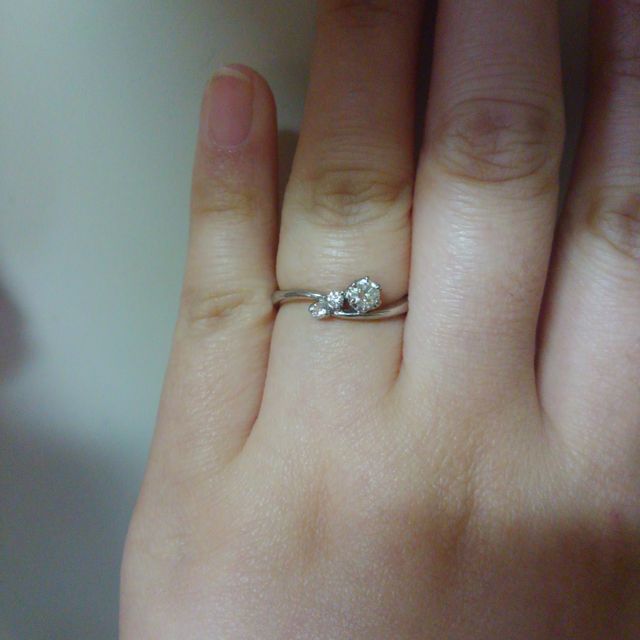 【アンジェリックフォセッテ(Angelique Fossette)の口コミ】 あまり指輪にお金をかけられなかったので、3本で18万円のセットリングを購…