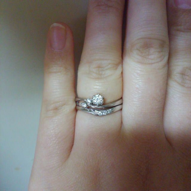 【アンジェリックフォセッテ(Angelique Fossette)の口コミ】 あまり指輪にお金をかけられなかったので、3本で18万円のセットリングを購…