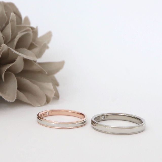 【ツインズキューピッド(Twins Cupid)の口コミ】 色違いデザインで、男性らしい色味と女性らしい色味で指輪を選べた事、夫…