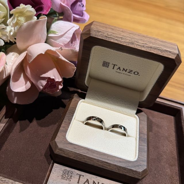 【TANZO.(鍛造指輪)の口コミ】 ゴツめのアクセサリーが好みな2人で、ゴツめのかっこいい結婚指輪をつくろ…