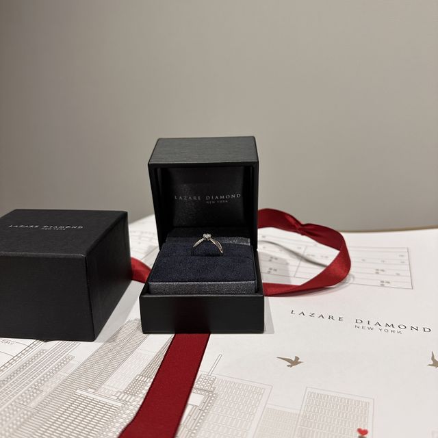 【ラザール ダイヤモンド(LAZARE DIAMOND)の口コミ】 S字型を求めて彼女と指輪を探しに行きました。クーパーズはゼクシィさんの…