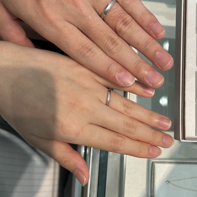 【アイプリモ(I-PRIMO)の口コミ】 プラチナでストレートデザインの指輪を探していたところ、ほとんどストレ…