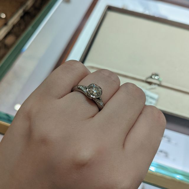 【ブルガリ(BVLGARI)の口コミ】 5ブランドくらい比較をしましたが、最終的にはブルガリのインコントロ ダ…