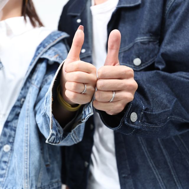 【銀座ダイヤモンドシライシの口コミ】 他の指輪とは違い、凄く着け心地が良かったです。
角もなく、着用していて…