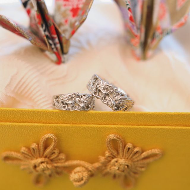 【ケイウノ ブライダル(K.UNO BRIDAL)の口コミ】 何といってもオーダーメイドなので、世界中で一対しかないスペシャル感で…