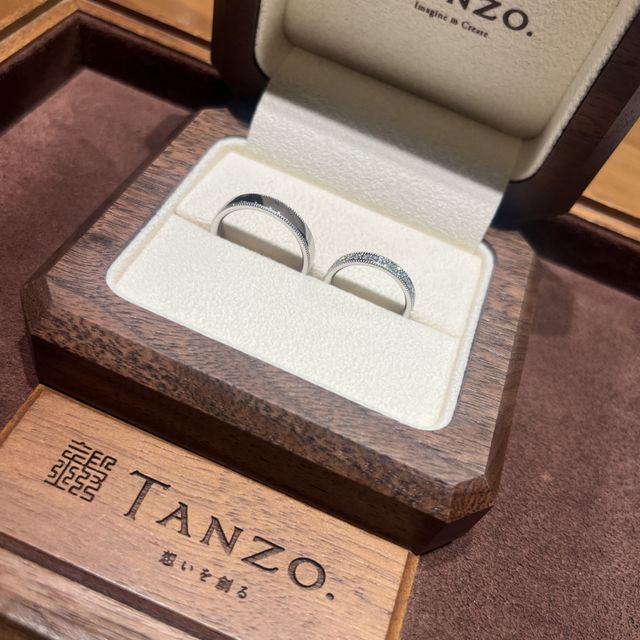 【TANZO.(鍛造指輪)の口コミ】 購入をどこでするか迷っていた時にTANZOさんを知りました。
2人でしたいデ…