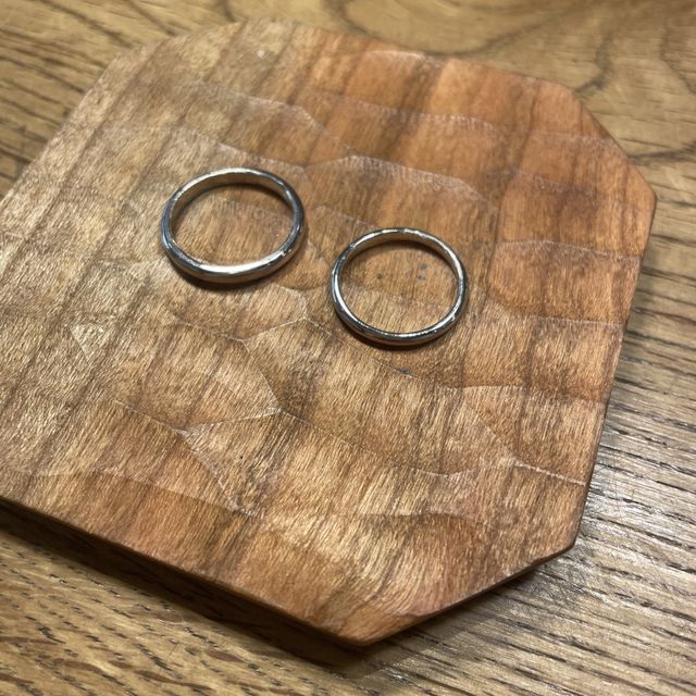【CRAFY(クラフィ)の口コミ】 結婚指輪を無くしてしまったため作りました。
1本目はお店で購入した指輪…