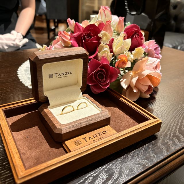 【TANZO.(鍛造指輪)の口コミ】 付け心地がよく、デザインも良い。
グリーンゴールドの色が綺麗でとてもき…