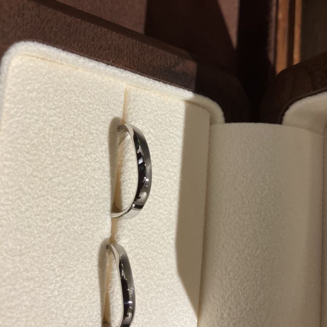 【TANZO.(鍛造指輪)の口コミ】 頑丈で鍛造ならではの輝き、指に着けた時の吸い付くような着用感で、ずっ…