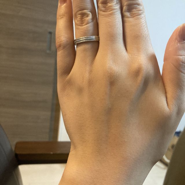 【和光ブライダルブティックギンザの口コミ】 シンプルなのに、華やかに見えます。
男性にも似合うと思います。今回、夫…