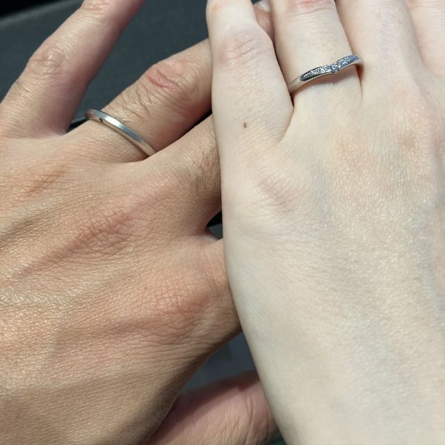 【銀座ダイヤモンドシライシの口コミ】 婚約指輪に合わせて指輪をしたかったのですが、ストレート、ウェーブ、ブ…