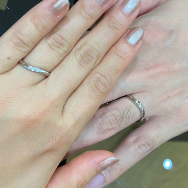 【TRECENTI(トレセンテ)の口コミ】 シンプル過ぎずデザイン製もあり、日常使いしやすい。
シルバーの色味も上…