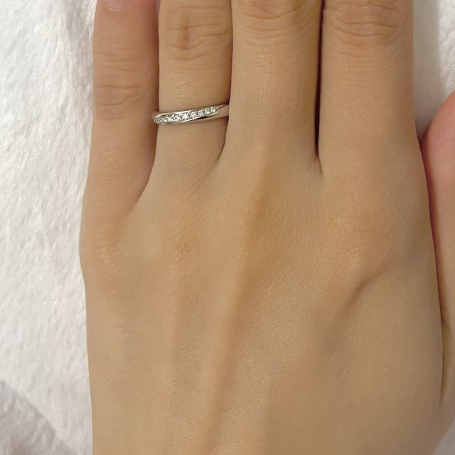 【ラザール ダイヤモンド(LAZARE DIAMOND)の口コミ】 ダイヤモンドがついているタイプのを、探しておりました。
ダイヤモンドの…