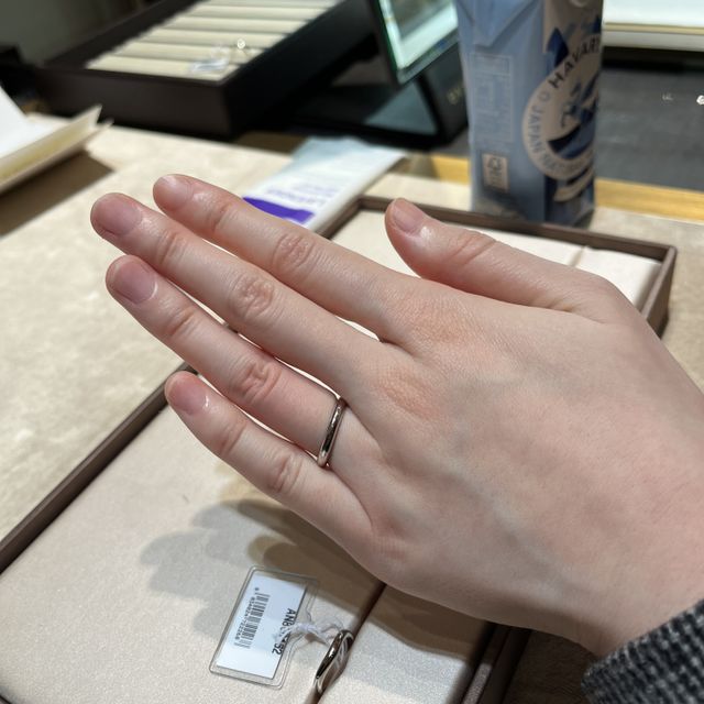 【ブルガリ(BVLGARI)の口コミ】 私は結婚指輪は普段使いしやすい、ずっとつけられる、シンプル、で探して…