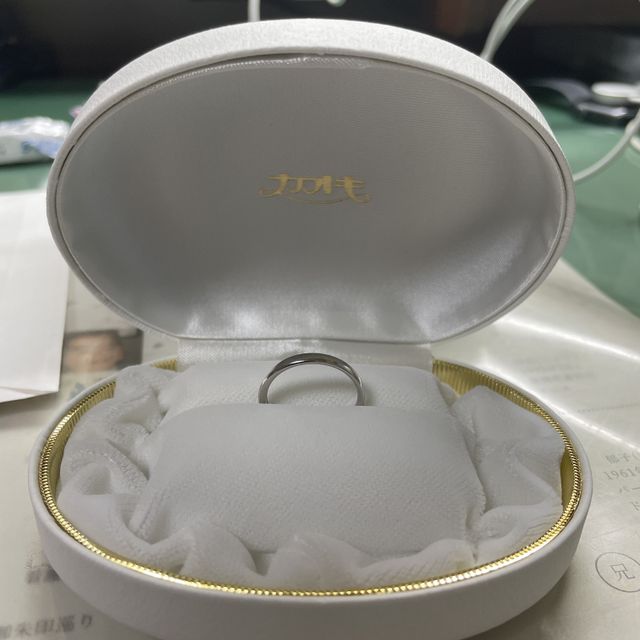 【カオキ　ダイヤモンド専門卸直営店の口コミ】 素材やデザインのこだわりをたくさん聞いてもらえたのが嬉しかったです。…