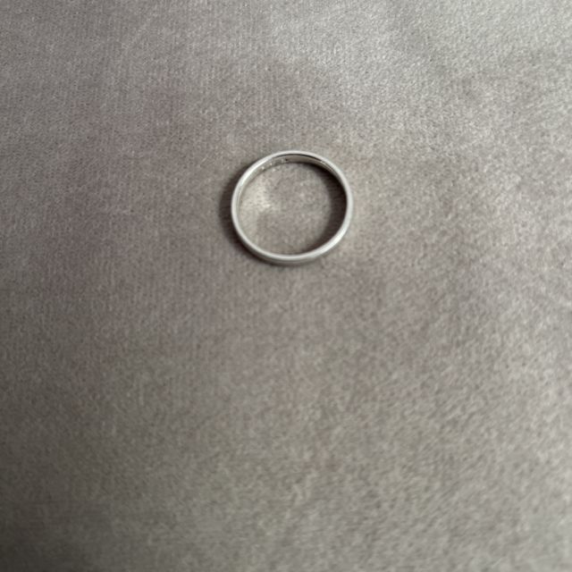 【COCKTAIL(カクテル)の口コミ】 指輪のデザインは他の指輪に比べてシンプルながらも少しダイヤモンド等の…