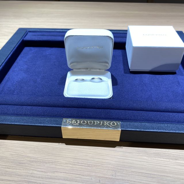 【BONDS(ボンズ)の口コミ】 シンプルなデザインで年齢を重ねてもずっと付けていられる指輪で、価格も…