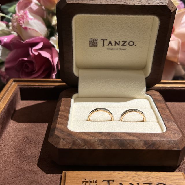 【TANZO.(鍛造指輪)の口コミ】 職人さんが1つずつ手作りしてくれるので、自分好みにこだわれます。2人で…