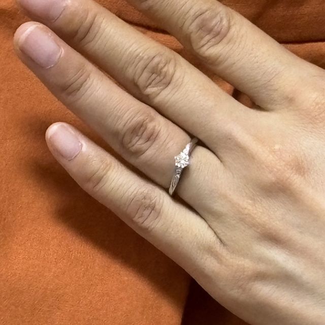 【RosettE(ロゼット)の口コミ】 指にフィットするので、付け心地が良いです。
指輪がスリムなので、小さい…