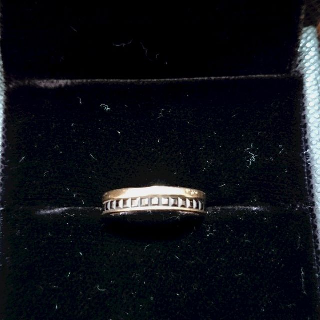 【ブシュロン(BOUCHERON)の口コミ】 あまり他の人とかぶらないデザイン。

ピンクゴールドとブラウンの２本つ…