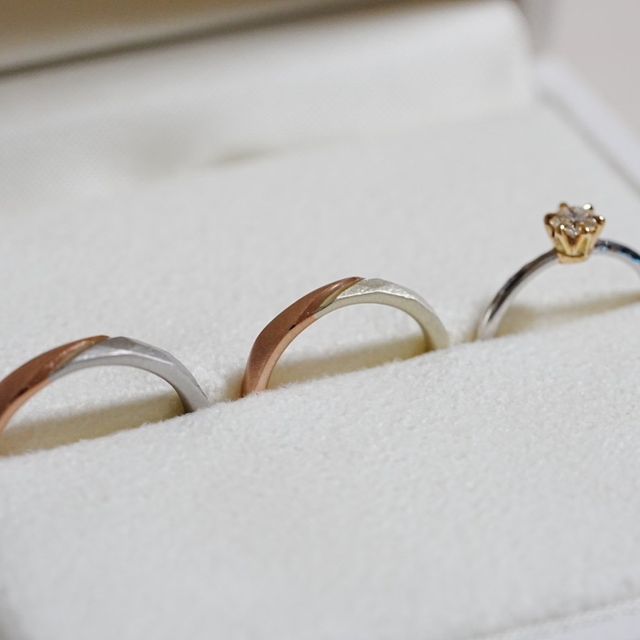 【MOUV(モーブ)の口コミ】 様々なデザインがある中で、2色を選択。
どちらとも違うデザインでオーダ…