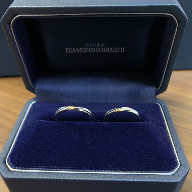 【銀座ダイヤモンドシライシの口コミ】 シンプルながらも他にない品のあるウェーブがお気に入りです。
年齢を重ね…