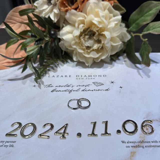 【ラザール ダイヤモンド(LAZARE DIAMOND)の口コミ】 デザインが何よりも可愛いです。婚約指輪と重ね付けできるものを探してい…