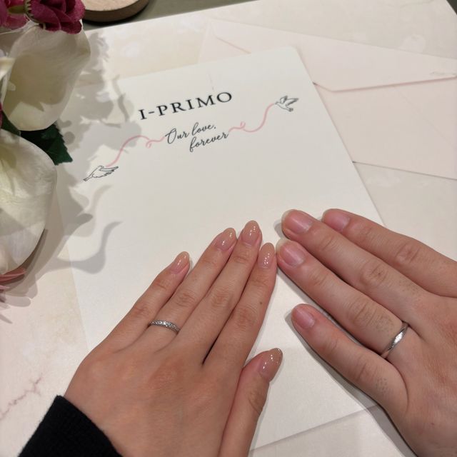 【アイプリモ(I-PRIMO)の口コミ】 ウェーブのデザインが指を細く見せてくれるところ、男性、女性用ともに上…