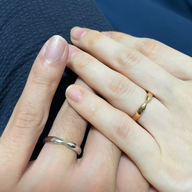 【ティファニー(Tiffany & Co.)の口コミ】 決め始めて一番最初につけたのが、ティファニーのハーモニーでした。
他の…